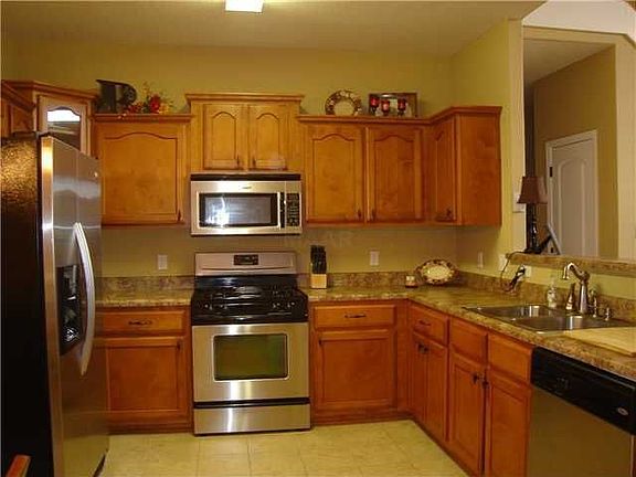4th image of 265 Garden Springs Dr