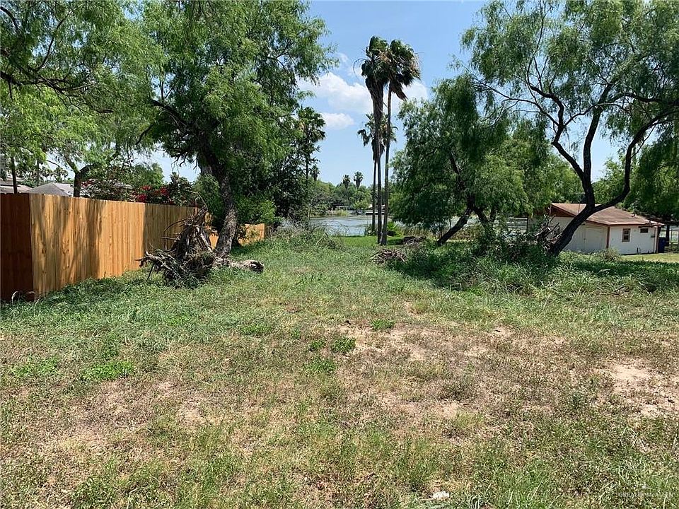 825 E Kika De La Garza Blvd, La Joya, TX 78560 Zillow