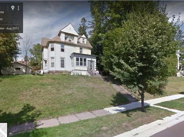 1919 E 2nd St #1, Duluth, MN 55812