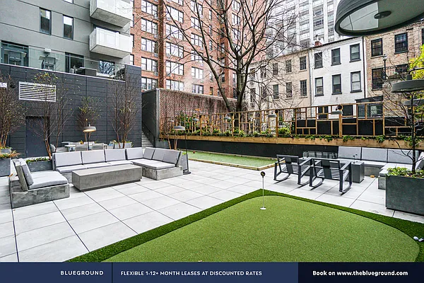 Rented by The Blueground | media 371