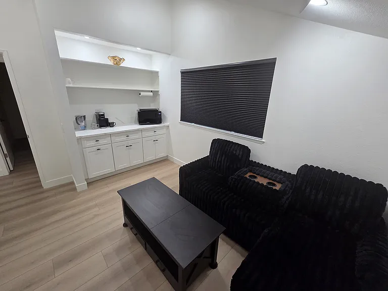 10687 El Adelante Ave — Photo 2