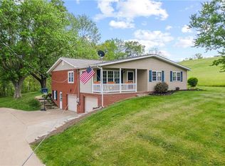 17 Eberle Rd, Hickory, PA 15340