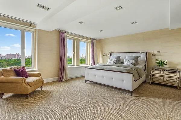 Rented by Compass | media 7