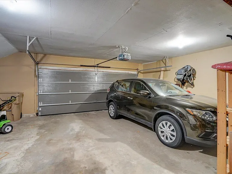 210 Shiloh Dr — Photo 33