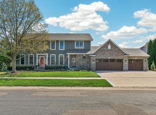 16917 73rd Pl N, Maple Grove, MN 55311