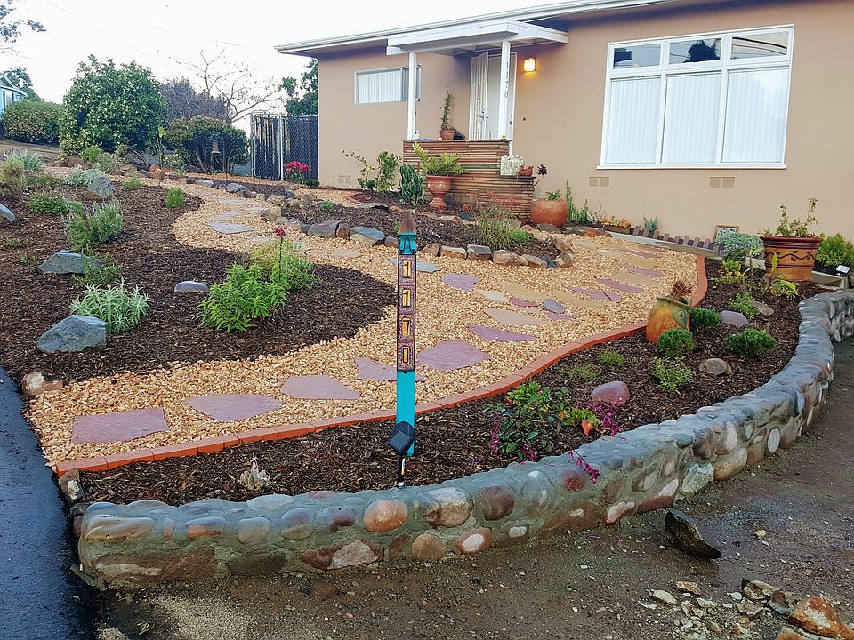 Front landscaped 2/2017