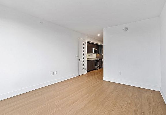 5th image of 662 Pacific St #23K