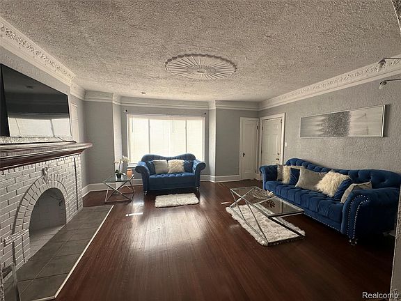 2nd image of 17566 Stoepel St