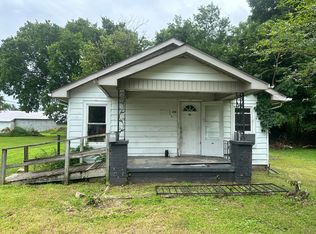 212 S 1st St, Mayfield, KY 42066