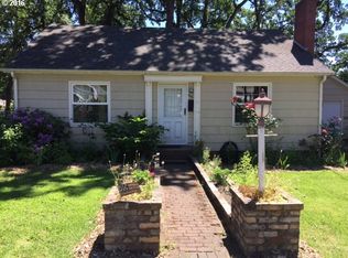 675 E Hereford St, Gladstone, OR 97027