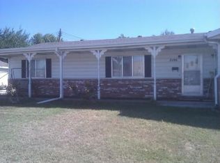 2146 E Bennett St, Springfield, MO 65804