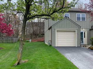 523 Brandywine Dr, Cranberry Township, PA 16066