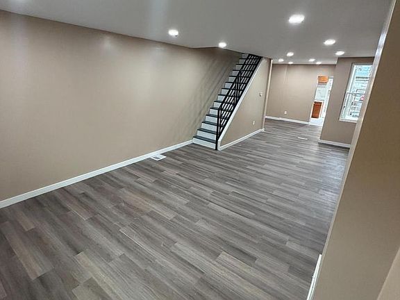 3rd image of 3019 D St