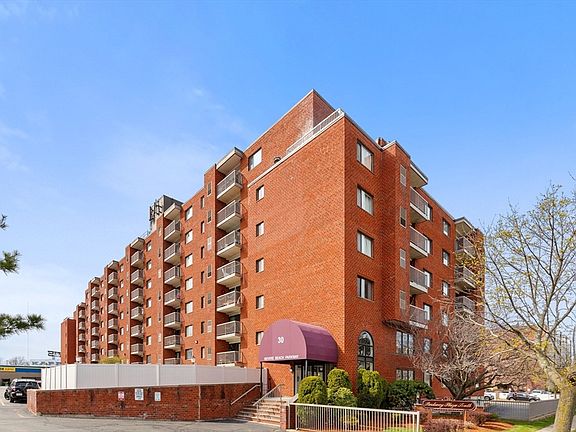 3rd image of 30 Revere Beach Pkwy APT 611