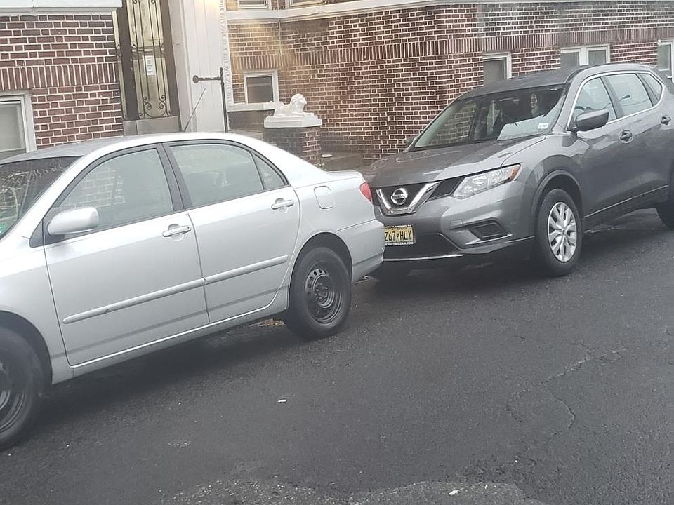 2nd image of 65 Headley Ter APT B2