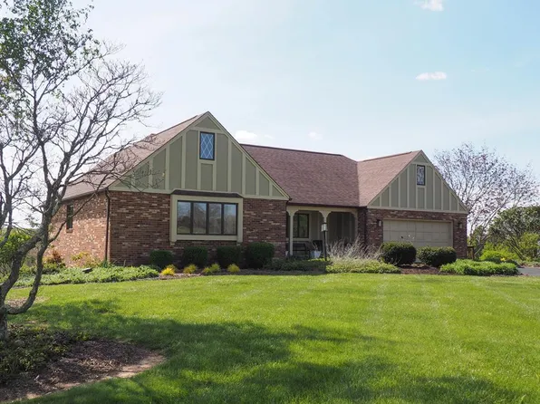 181 Lakeside Dr, Galax, VA 24333