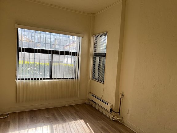 4th image of 3906 Beverly Blvd #H412