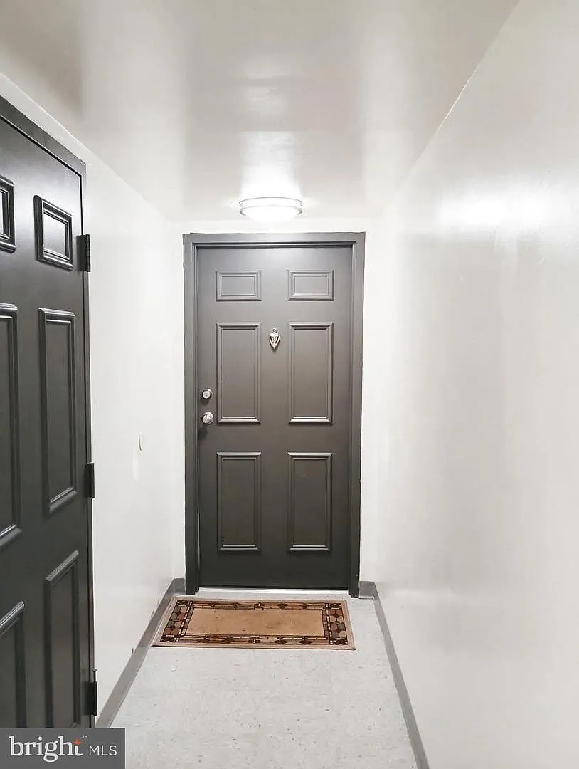1 bed, 1.0 bath, 723 sqft, $1,600 — Photo 4