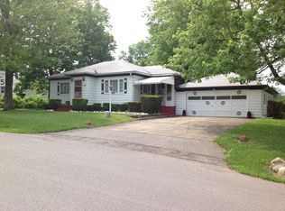 2208 Paul St, Hermitage, PA 16148