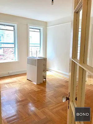 Rented by Bond New York | media 5