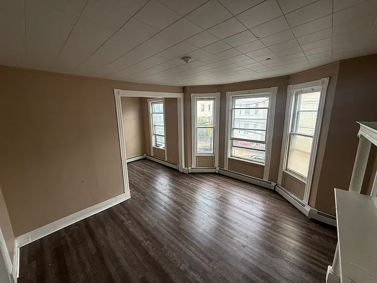 346 Orange St #2 — Photo 6