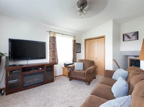 213 Janklow Ave, New Underwood, SD 57761