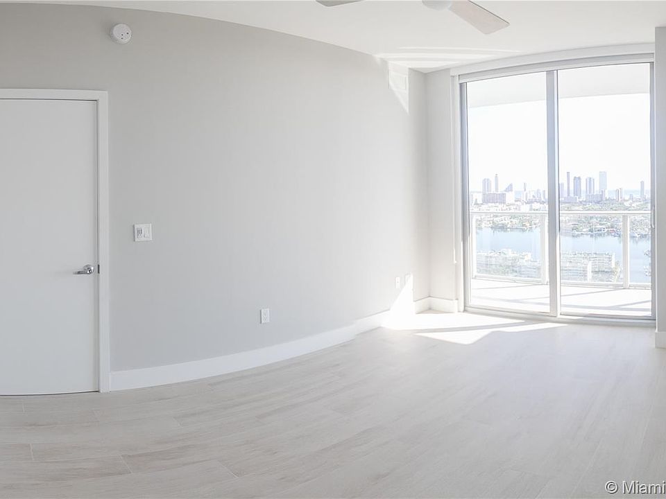 1st image of 16385 Biscayne Blvd Unit 3020