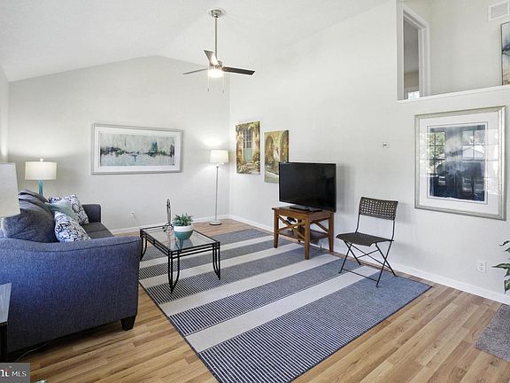 4th image of 47 Carole Rd