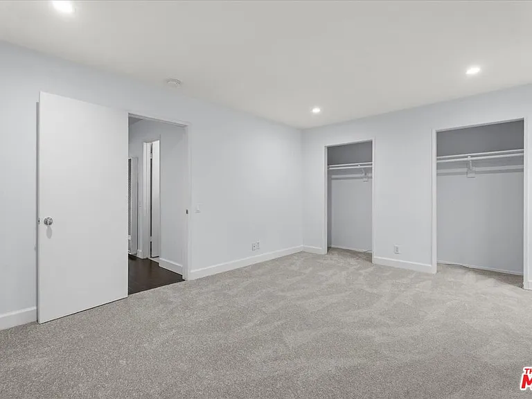 2311 4th St #220 — Photo 15