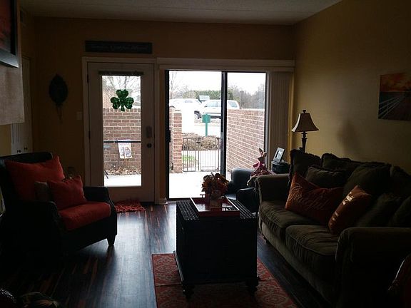 Glass sliding door living rm