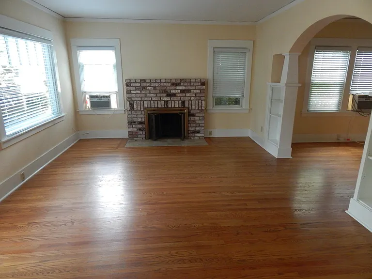 503 E St — Photo 9