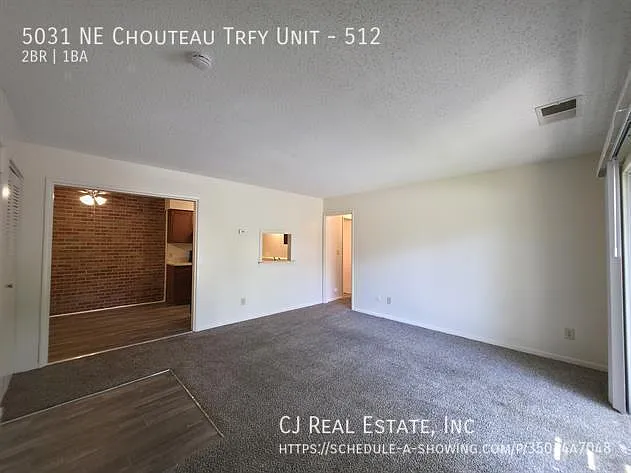 5031 NE Chouteau Trfy #512 — Photo 3