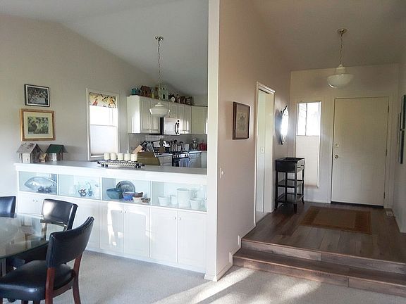 3rd image of 111 Trevino Dr
