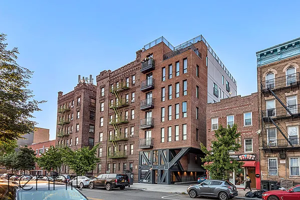 Rented by Rennit Inc. | media 11