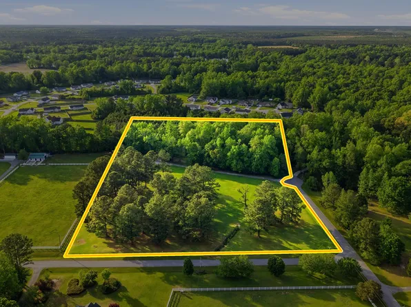 231 Zaner Drive, Jacksonville, NC 28540