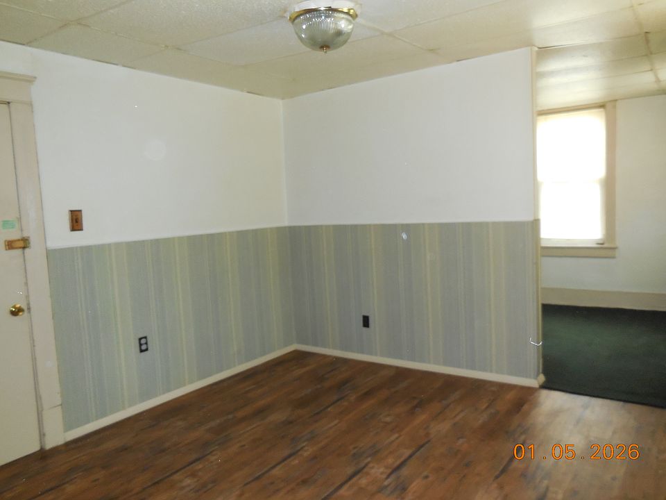 1st image of 114 S Front St #9
