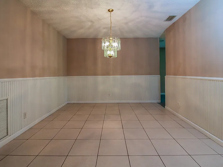 547 Indigo Ave — Photo 3