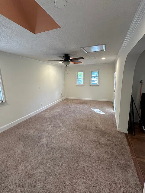 3 bed, 1287 sqft, $1,995 — Photo 4