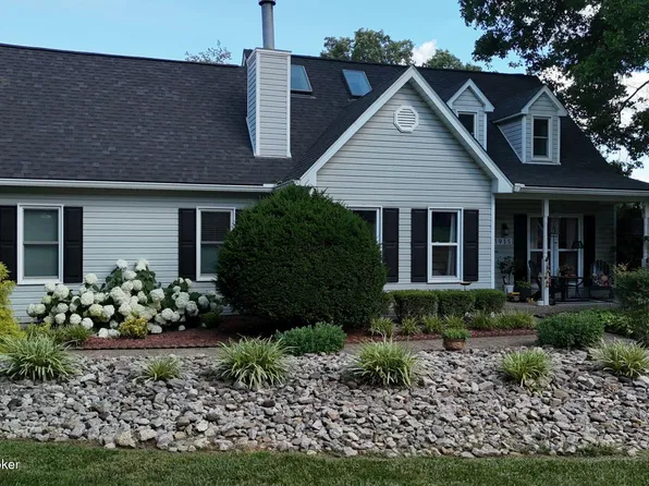 1915 Crystal Dr, La Grange, KY 40031