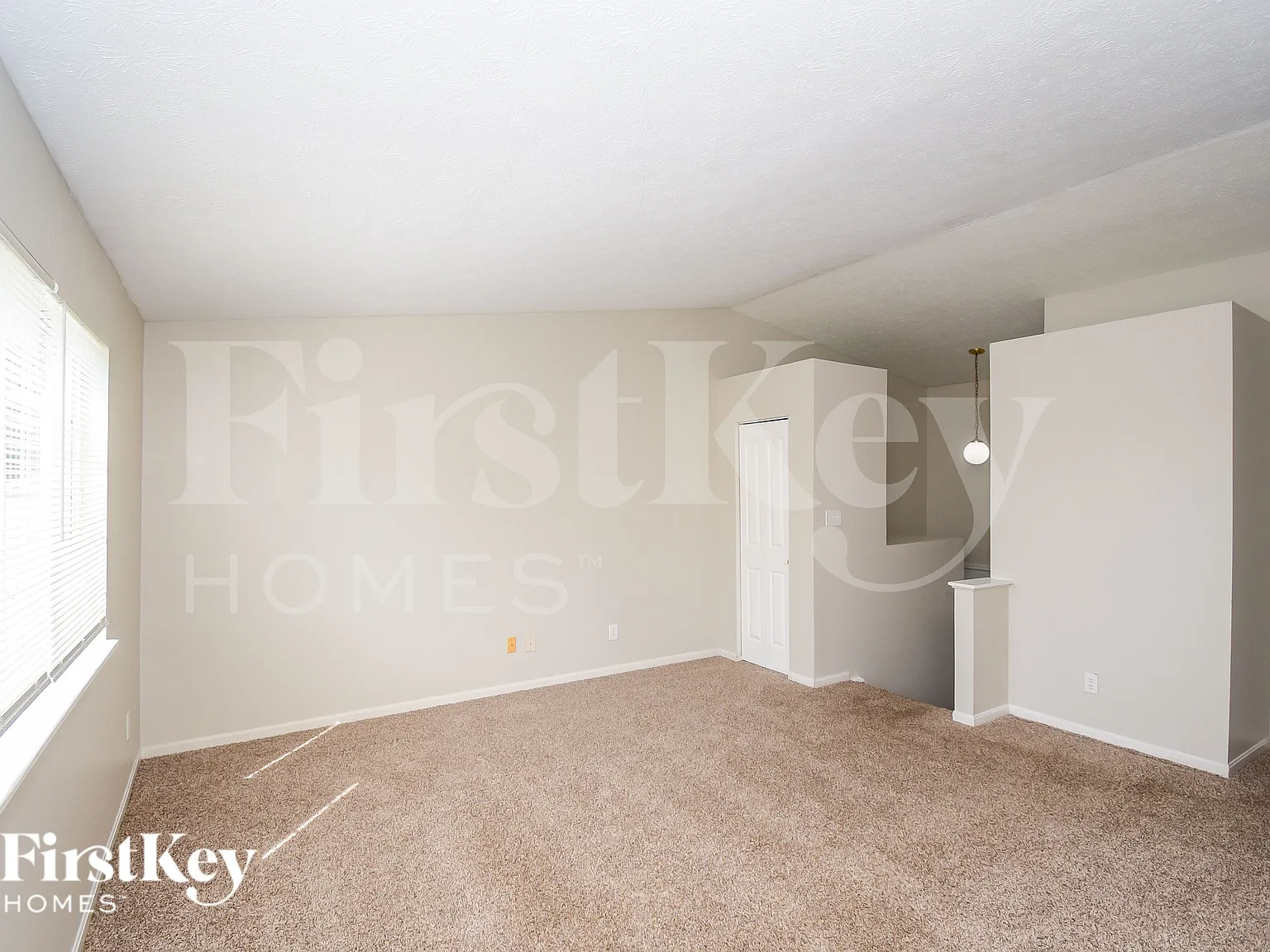 3 bed, 2.0 bath, 1420 sqft, $1,480 — Photo 4