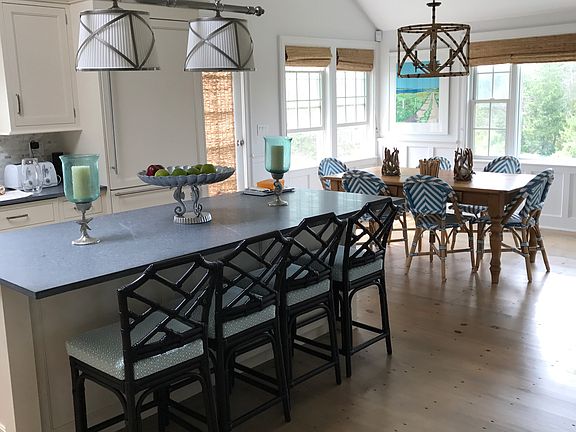 Island & kitchen table