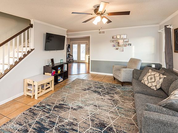 5th image of 3960 Saratoga Ct