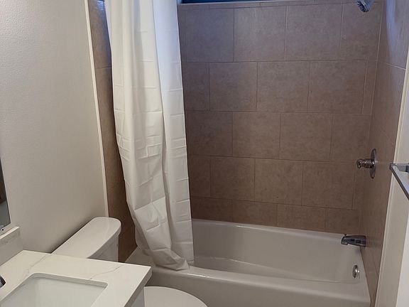 4th image of 1406 W 227th St #9