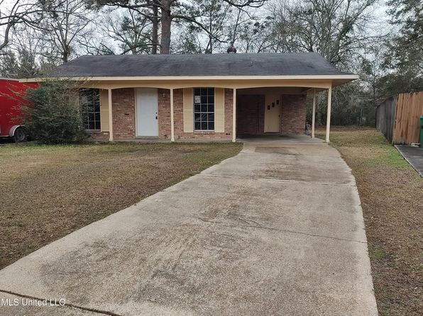 5632 Rose Dr