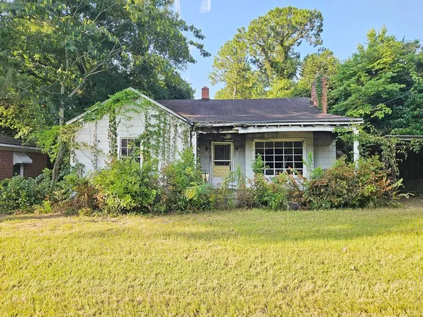 505 Church St NE #E, Dawson, GA 39842