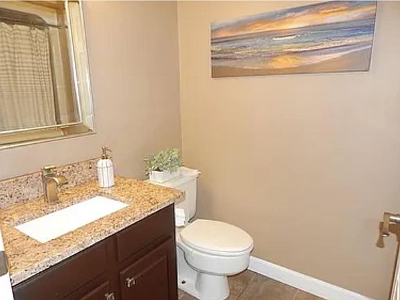 4th image of 1800 Douglas Ave APT 126