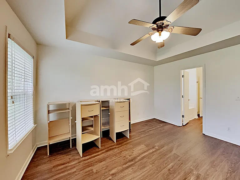 1914 Amacher Dr — Photo 11