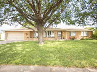 301 N Cherokee Rd, Mccook, NE 69001