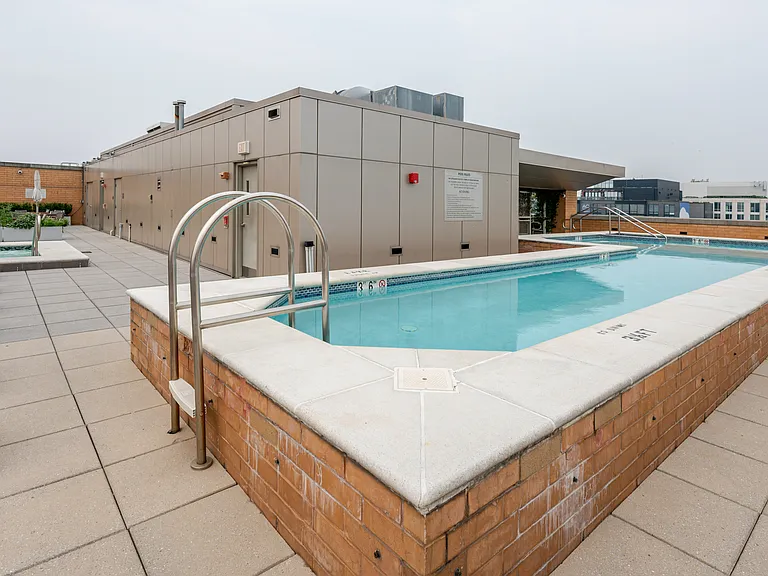 475 K St NW #809 — Photo 40