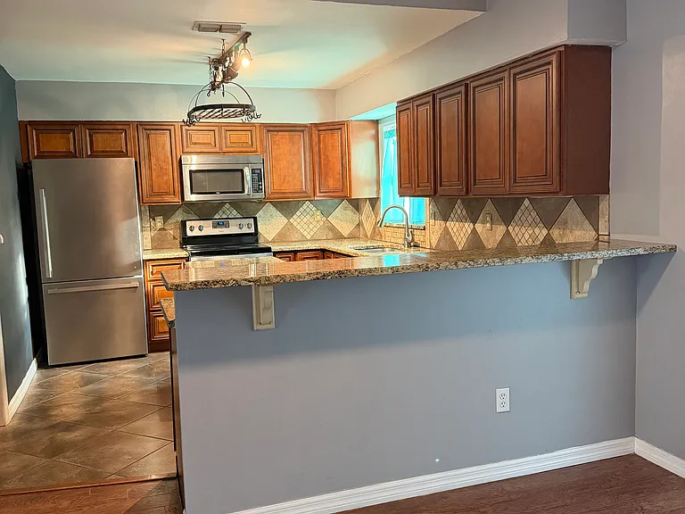 10401 White Cedar St — Photo 3